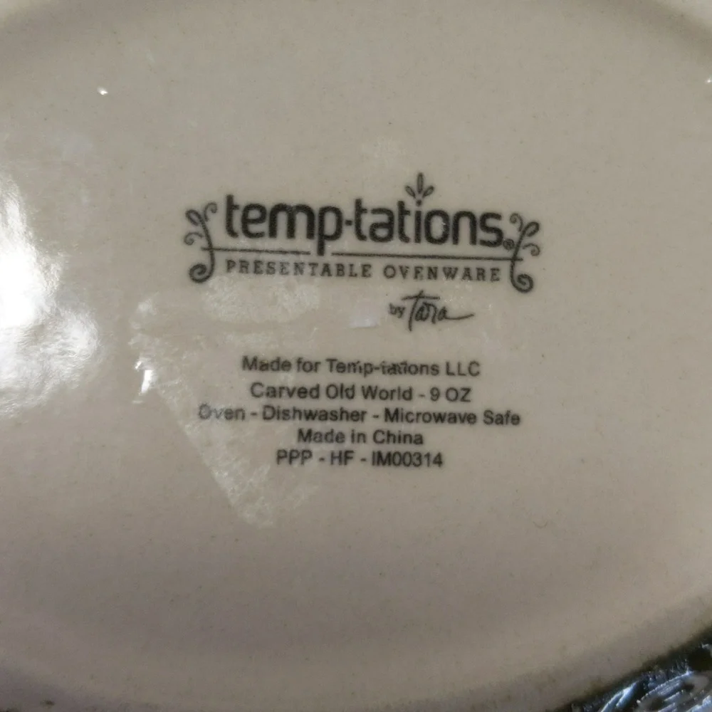 Temp-Tations, mini oval baker / crock with lid. Green